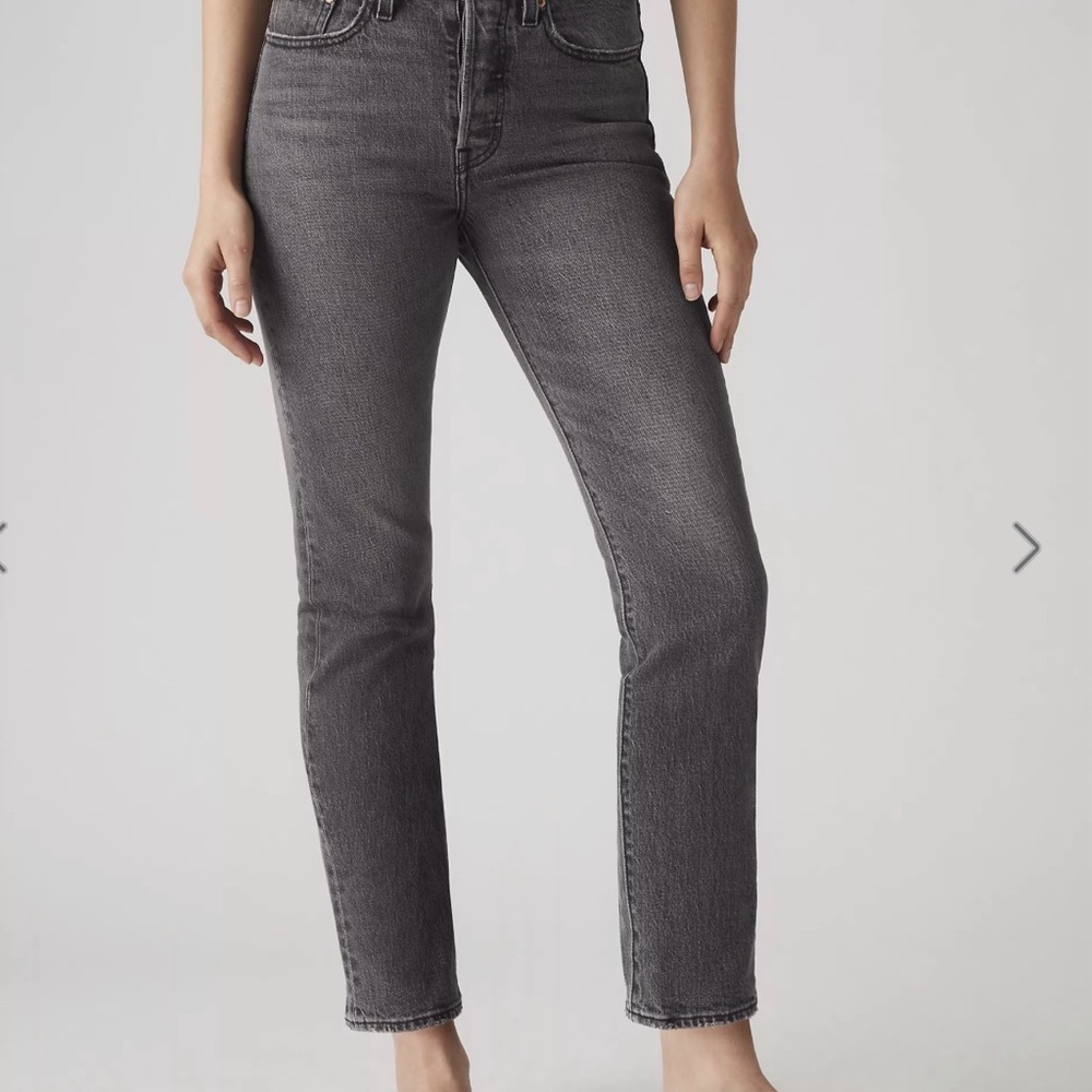 Levi’s wedgie straight size W29 L28 Gray Women's Jeans